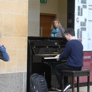 日韩家族强奸乱淫性生活影片
